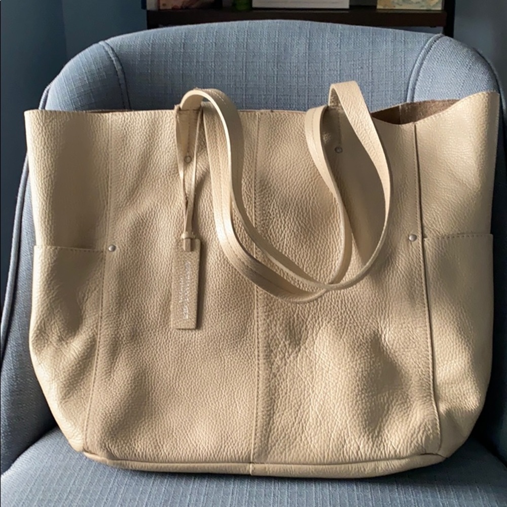 American Eagle Outfitters unlined leather tote